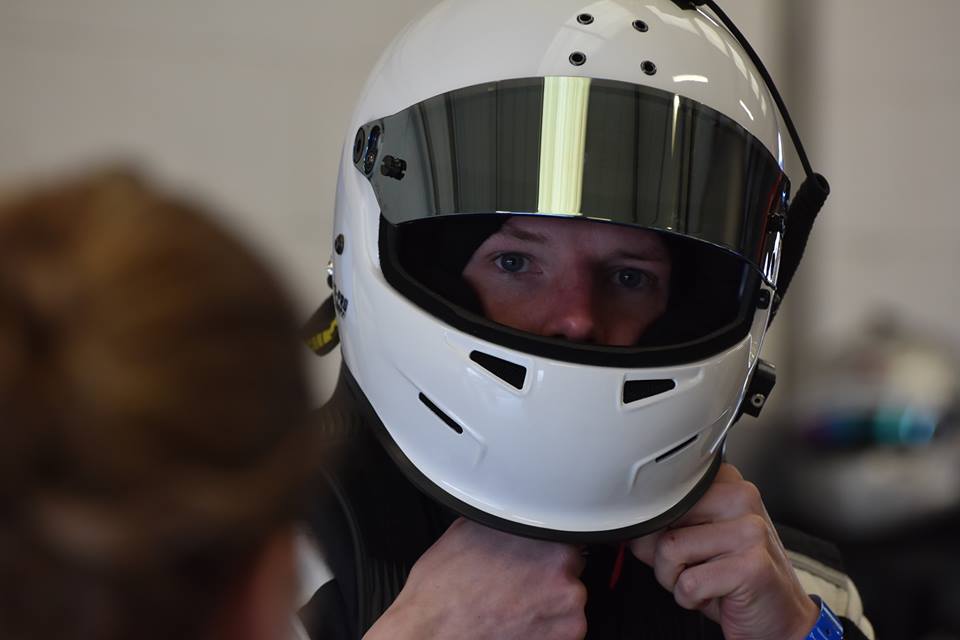 Steffan Jusjong klar til at køre 24 timers løbet i Dubai 2016