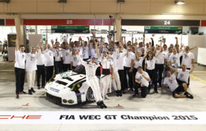 Michael Christensen har succes i FIA WEC, og i weekendens finaleløb i Bahrain hjalp danskeren Porsche til tre VW-titler.